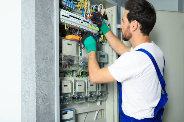 Best Affordable Emergency Electrician  in Seadrift, TX